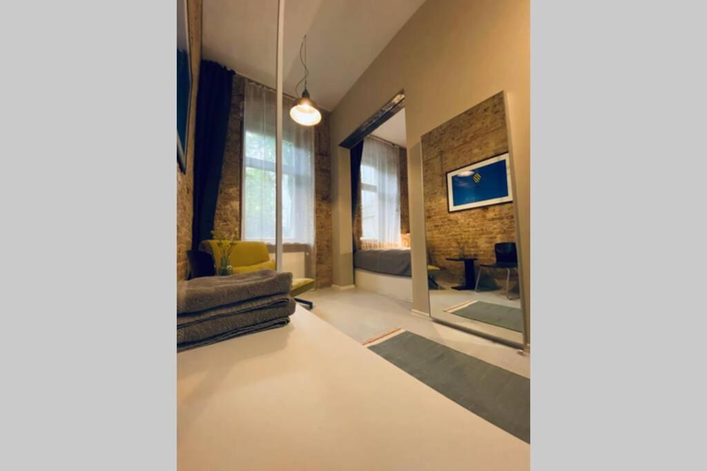Wunderschoene Ladenwohnung In Kreuzberg Берлин Экстерьер фото